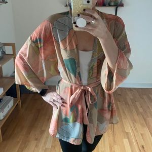 Beautiful floral kimono - Small